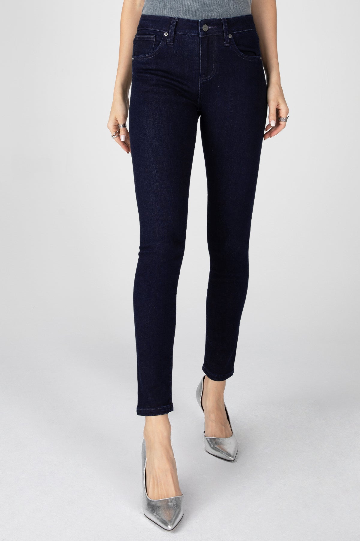 Kelsey Seamless Mid Rise Skinny - Indigo